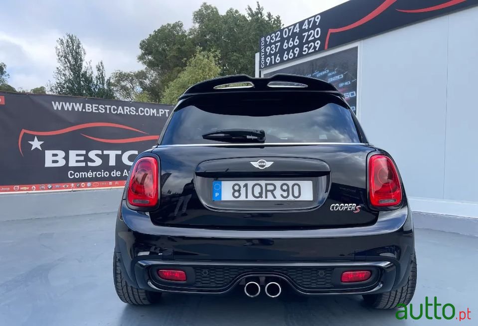 2015' MINI Cooper photo #5