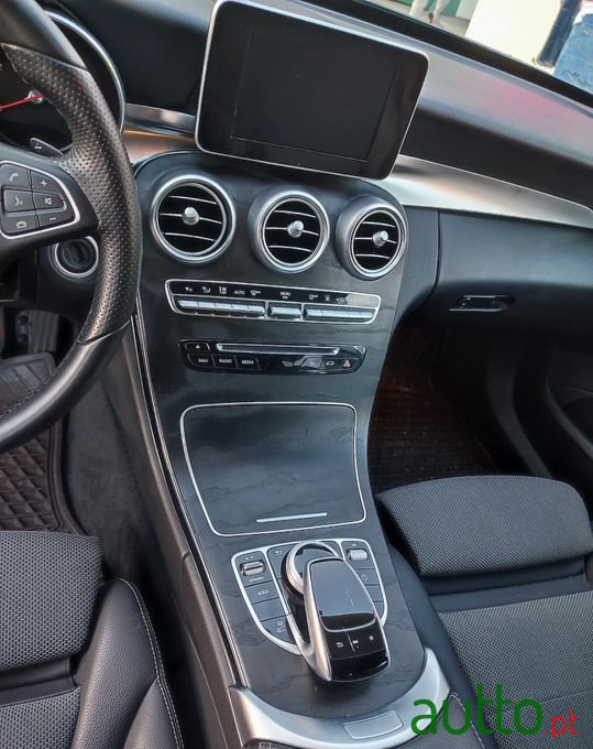 2018' Mercedes-Benz C-350 photo #4