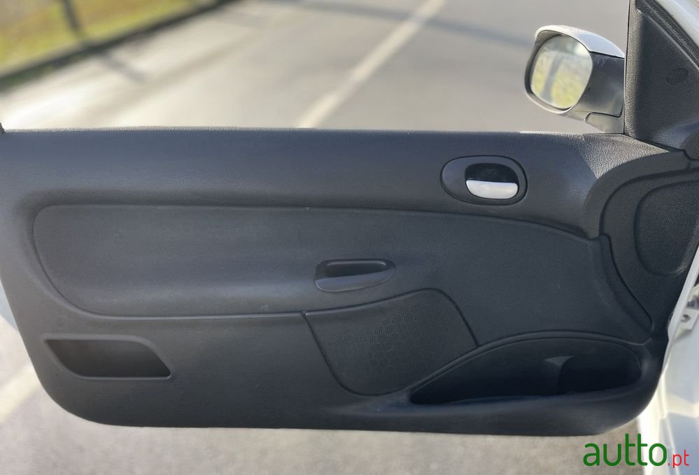 2001' Peugeot 206 2.0 Hdi Xs photo #5