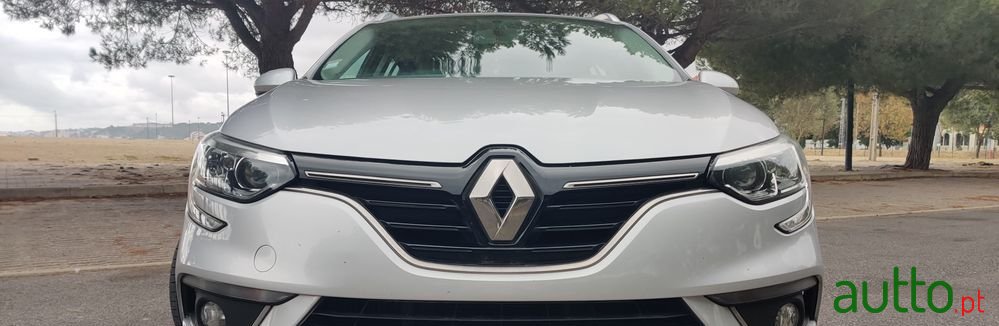 2016' Renault Megane Sport Tourer photo #4