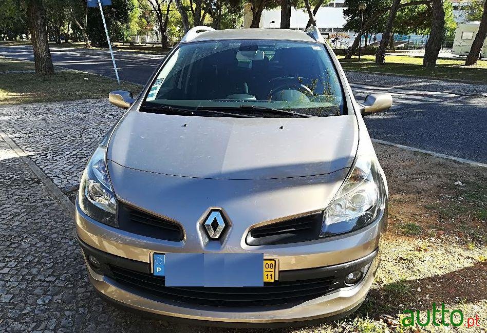 2008' Renault Clio Break R photo #3