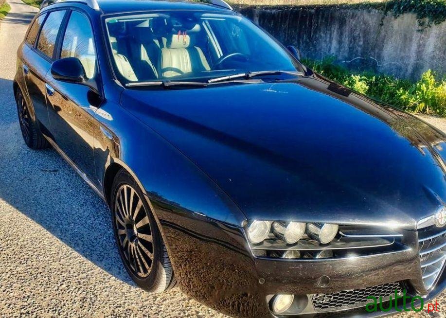 2007' Alfa Romeo 159 Sportwagon photo #1