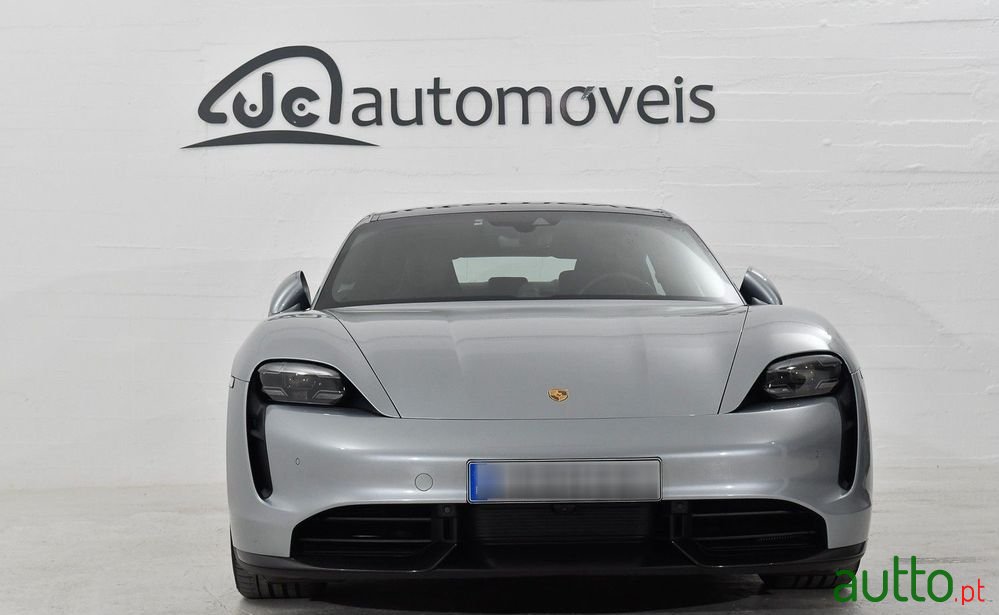 2022' Porsche Taycan Turbo S photo #5