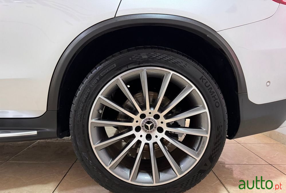 2019' Mercedes-Benz Classe Glc photo #5