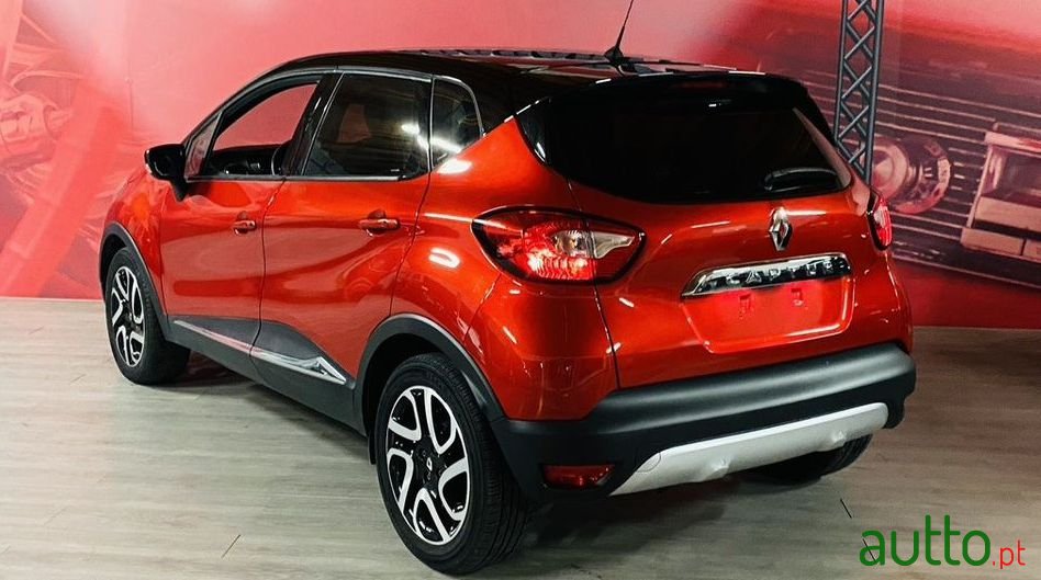 2015' Renault Captur photo #4