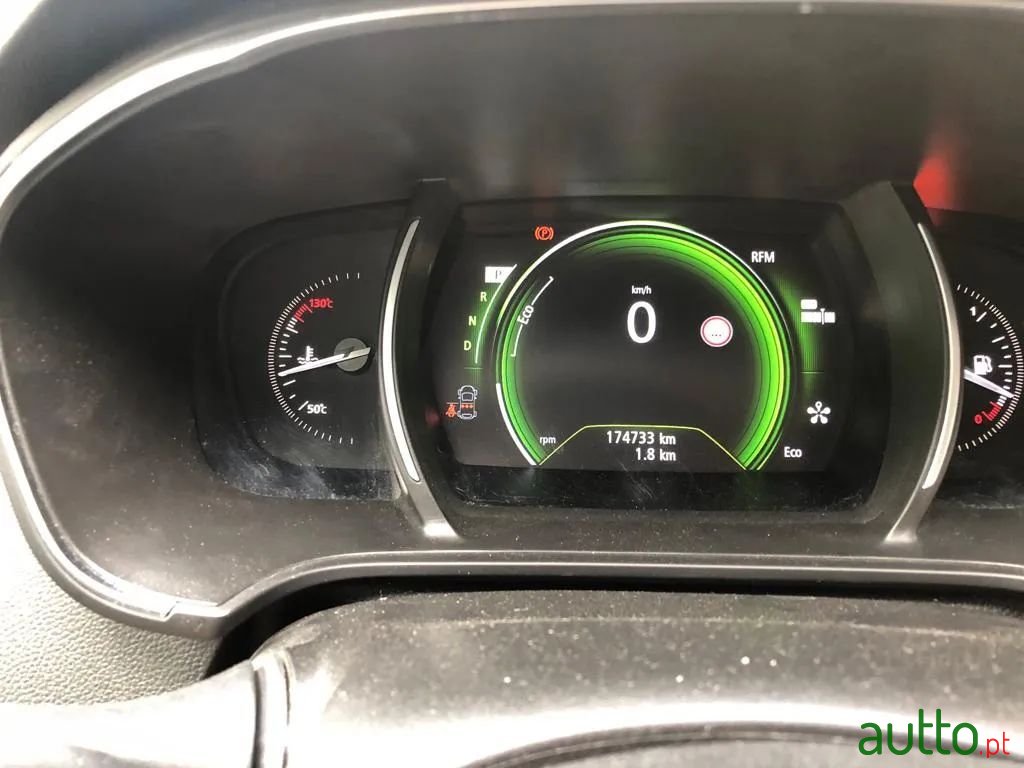 2017' Renault Megane Break photo #5