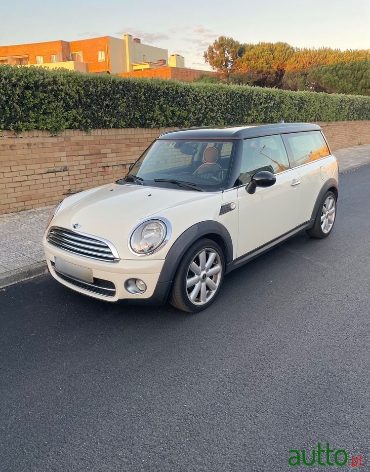 2009' MINI Clubman Cooper D photo #1