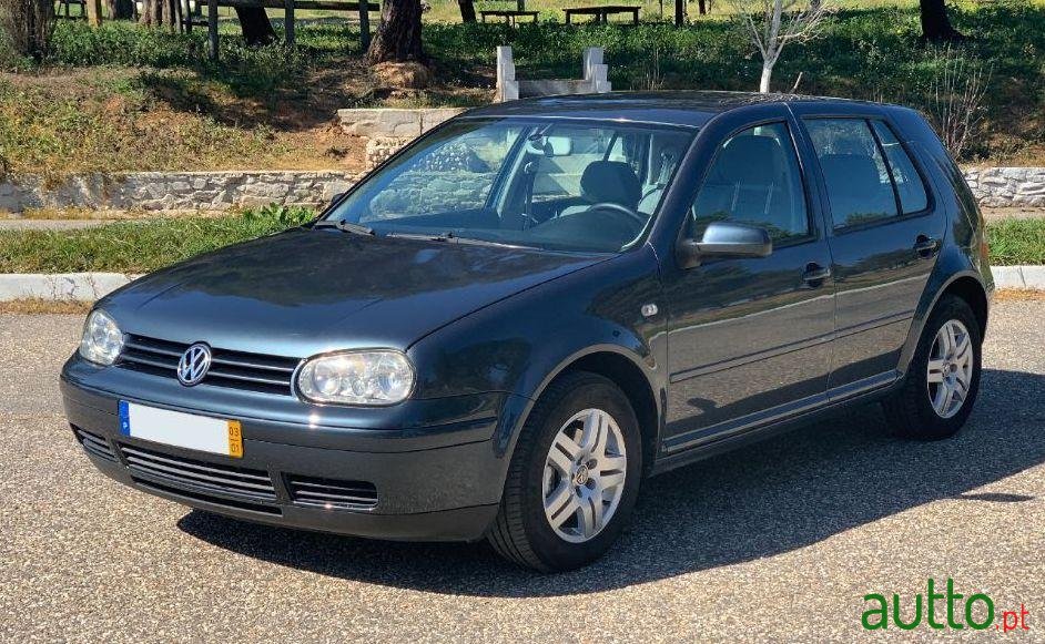 2003' Volkswagen Golf 1.9 Tdi photo #2