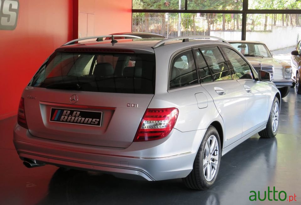 2014' Mercedes-Benz C-220 photo #5