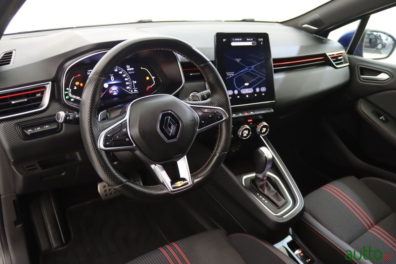 2020' Renault Clio photo #3