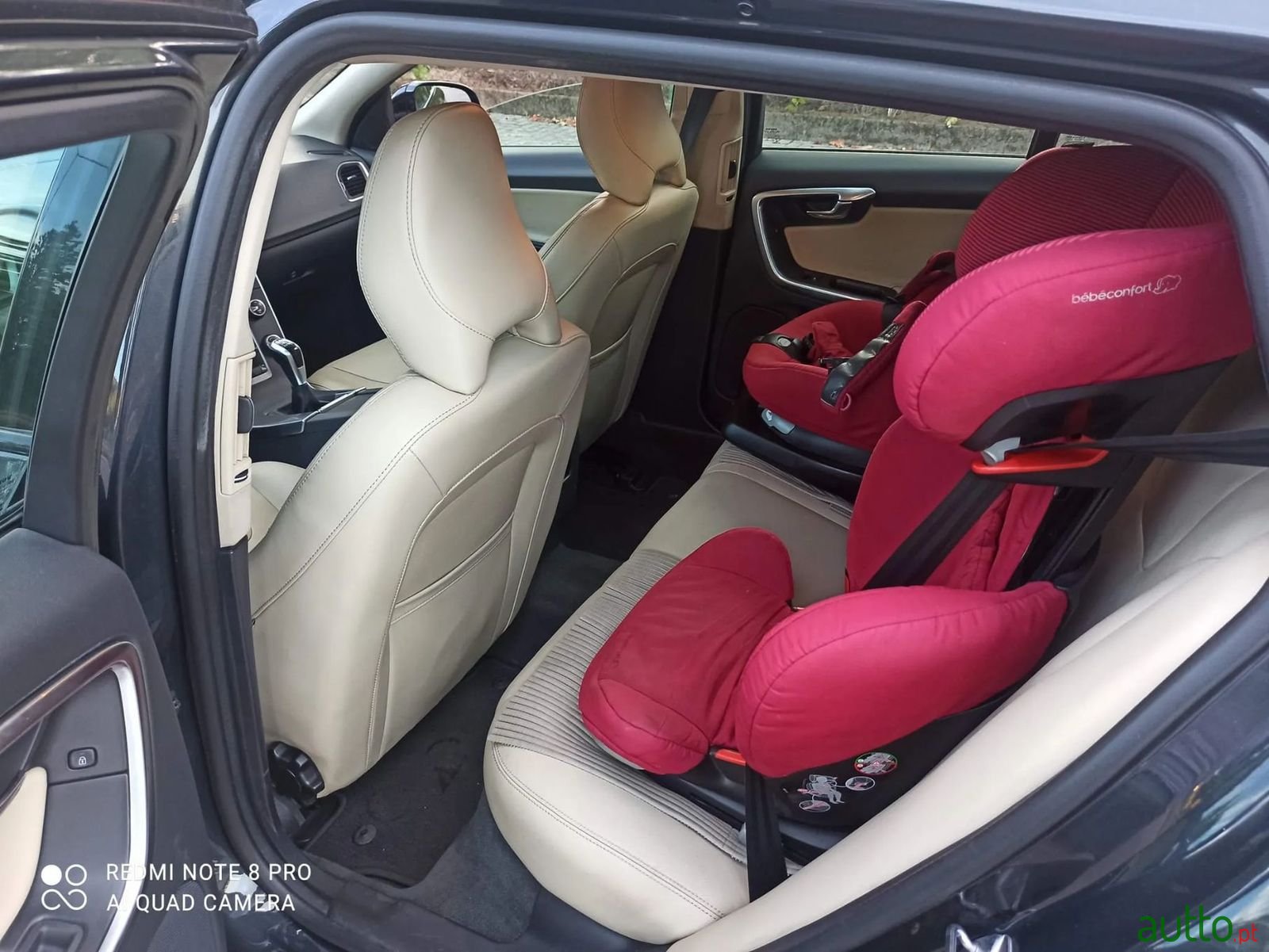 2017' Volvo V60 Cross Country photo #6