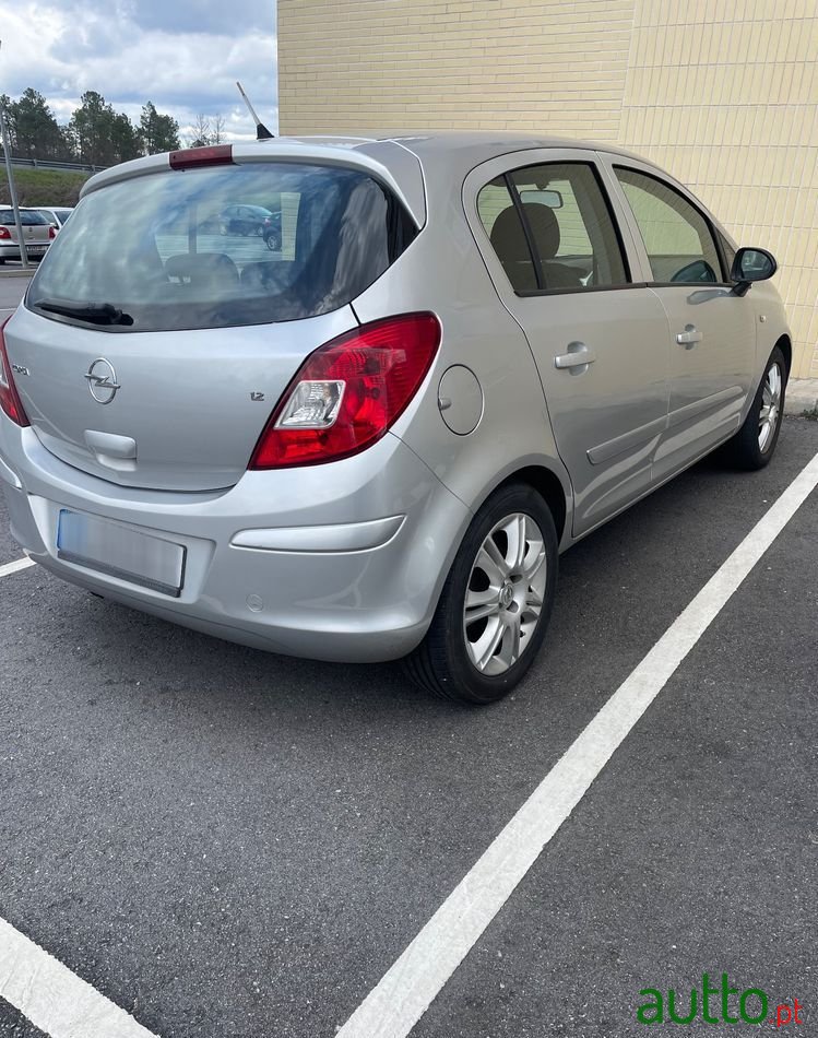 2007' Opel Corsa 1.2 Twinport Cosmo photo #4