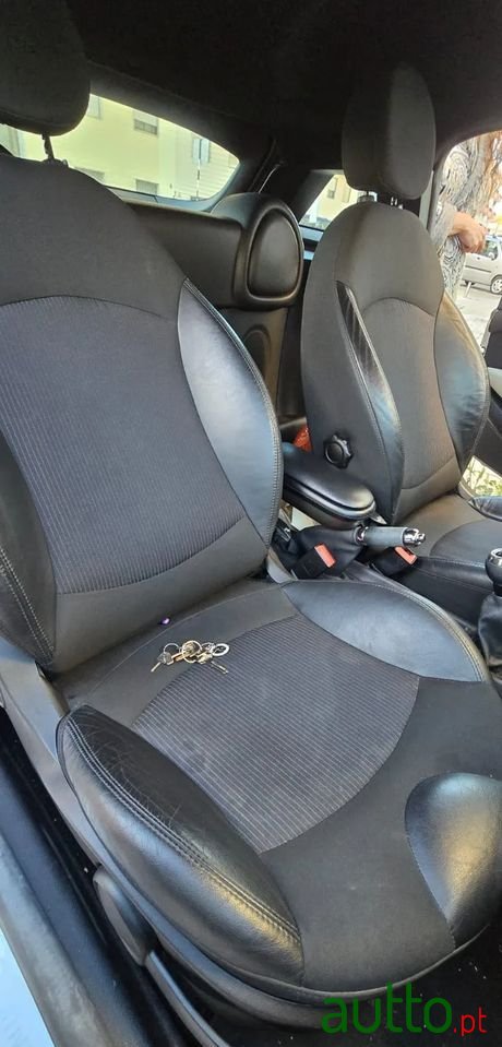 2012' MINI Coupé Cooper S photo #4