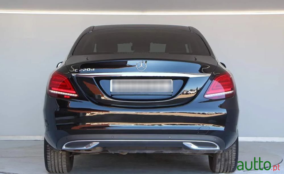 2019' Mercedes-Benz C 220 D Avantgarde photo #6
