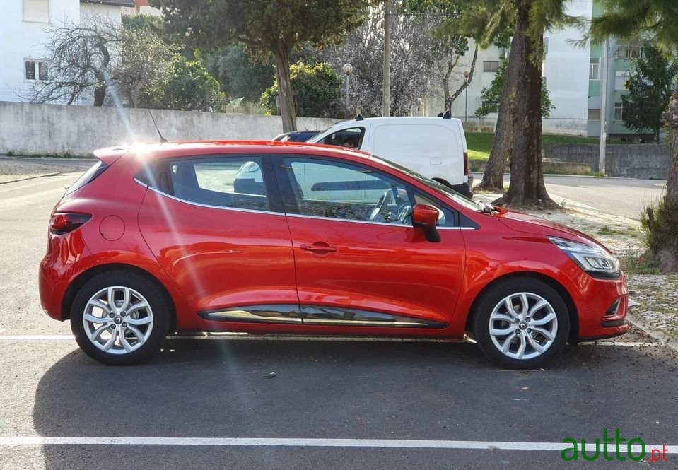 2018' Renault Clio photo #2