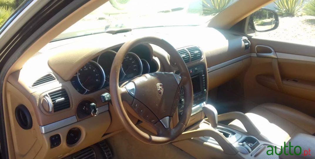 2005' Porsche Cayenne 4.5 S Triptronic photo #1