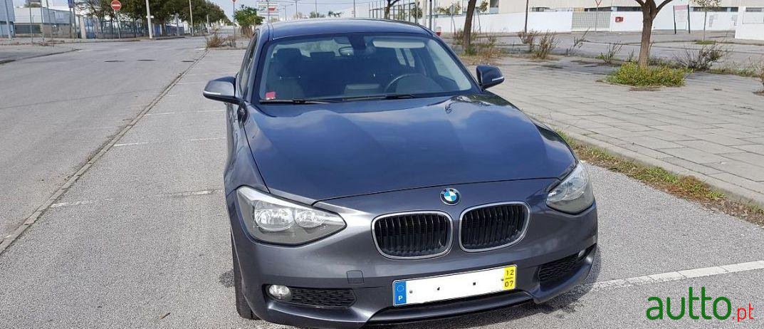 2012' BMW 116 Effycient Dynamics photo #1