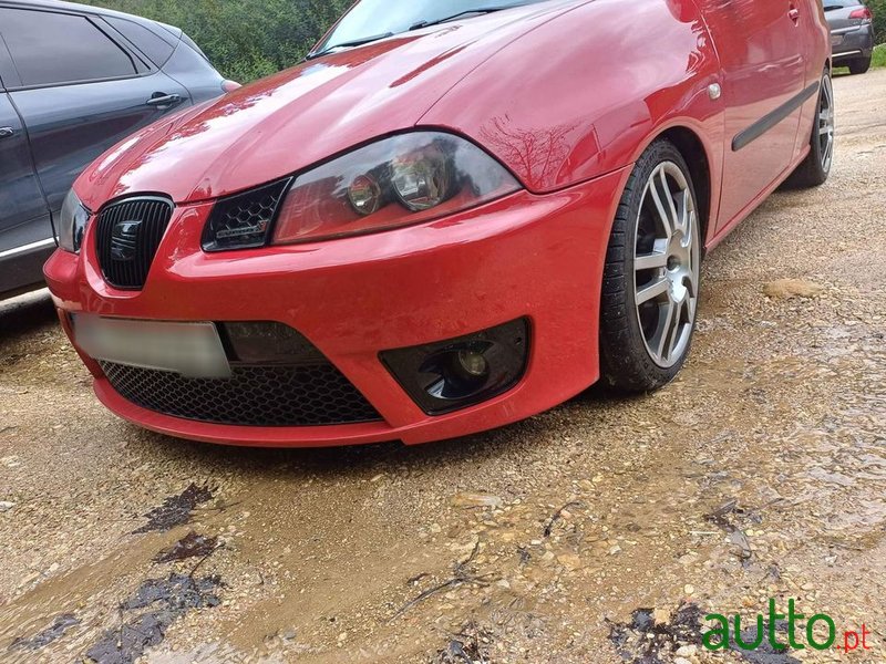 2004' SEAT Ibiza photo #4