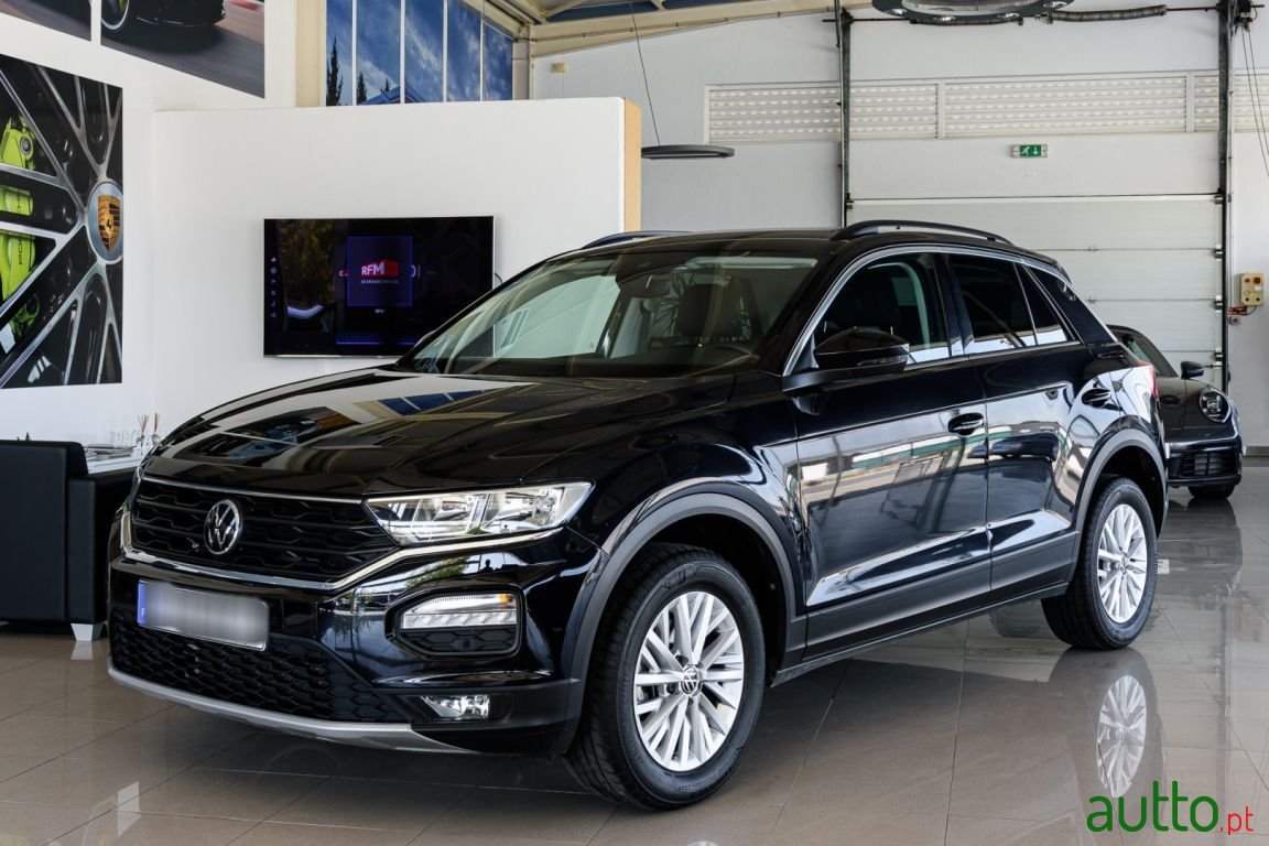 2021' Volkswagen T-Roc photo #1