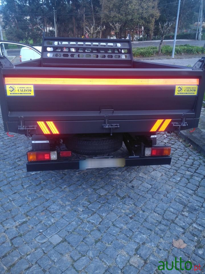 2016' Toyota Hilux photo #6