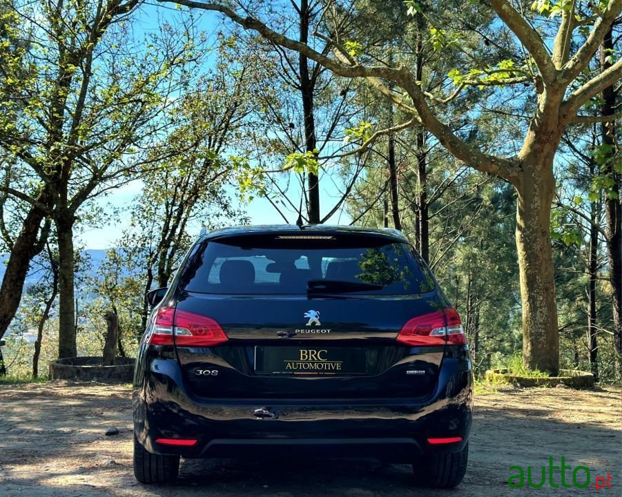 2015' Peugeot 308 Sw photo #4