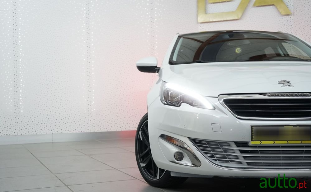 2015' Peugeot 308 Sw photo #5