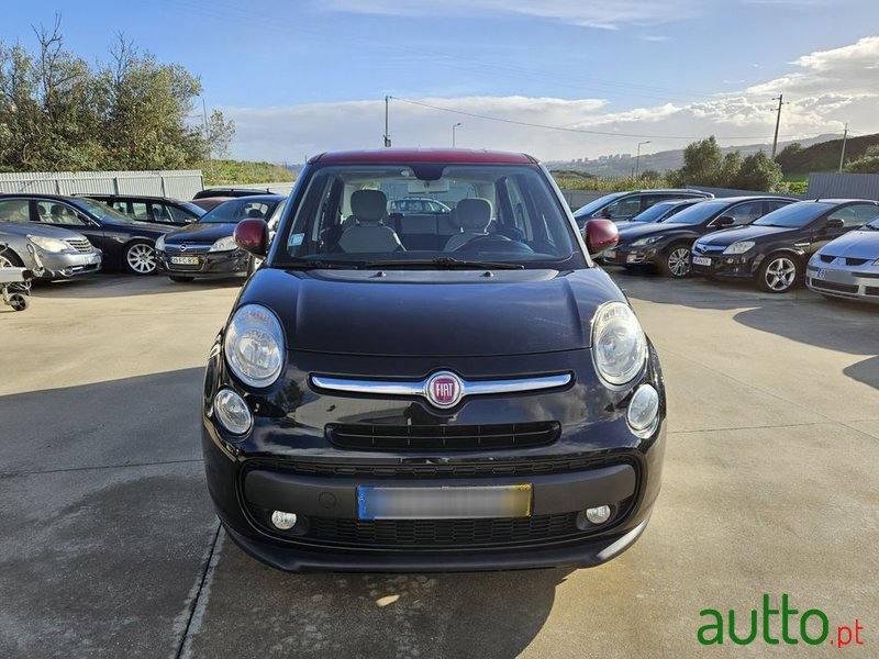 2014' Fiat 500L photo #2