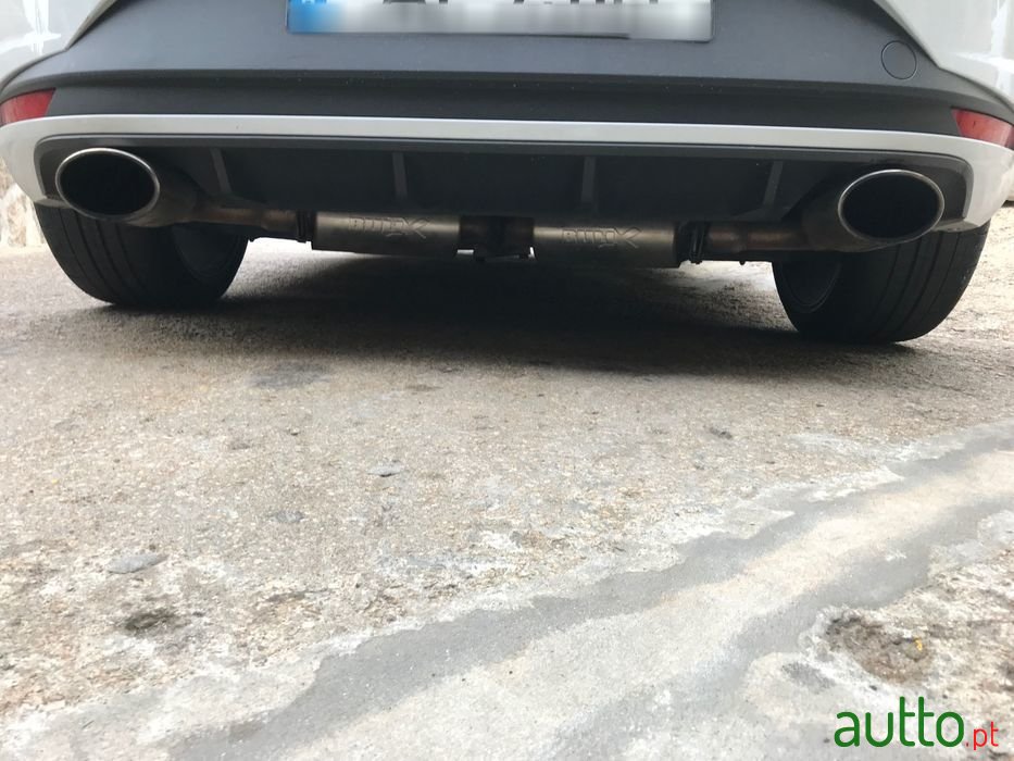 2016' SEAT Leon photo #6