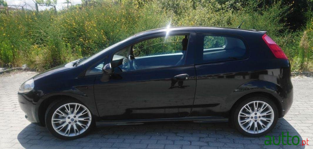 2007' Fiat Grande Punto 1.9 Jtd Sport photo #1