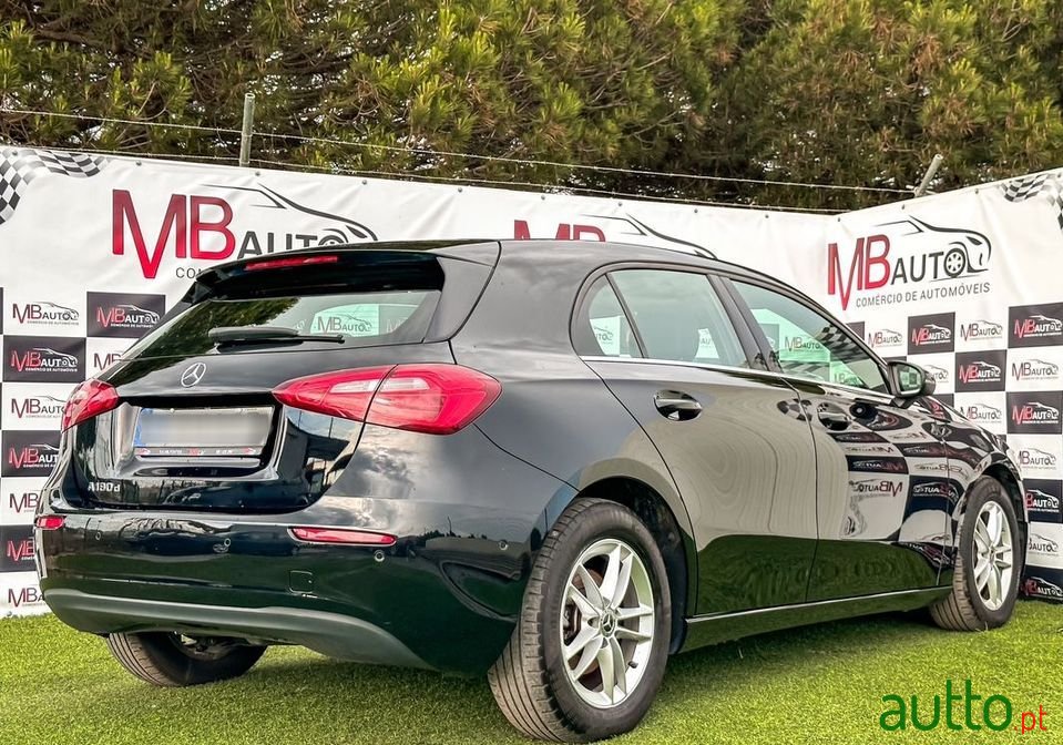 2019' Mercedes-Benz A-180 photo #5