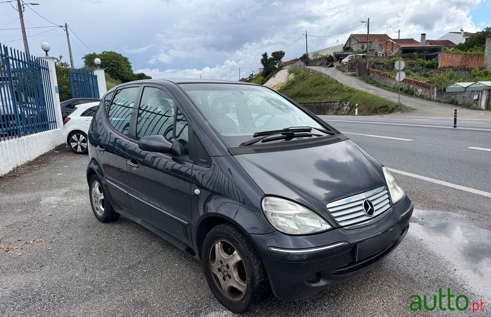 2002' Mercedes-Benz Classe A photo #3