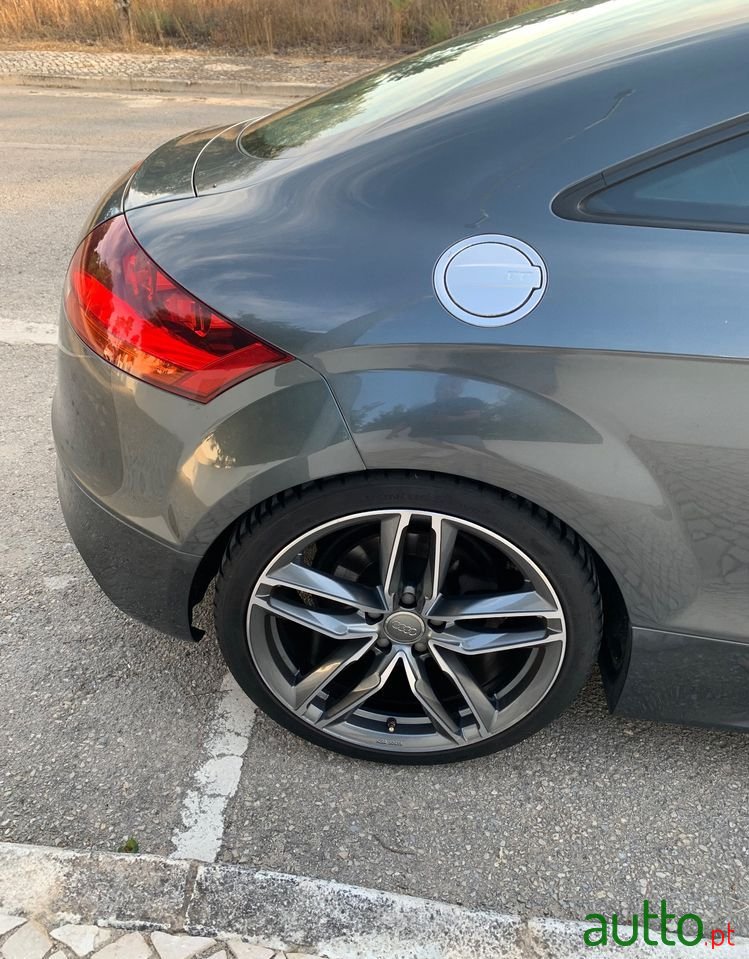 2012' Audi TT Roadster photo #5