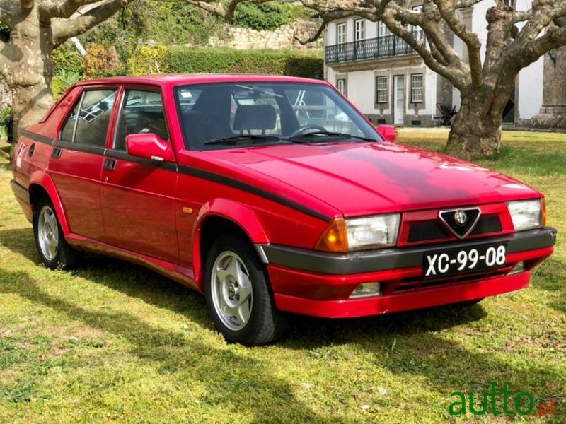 1991' Alfa Romeo 75 photo #1