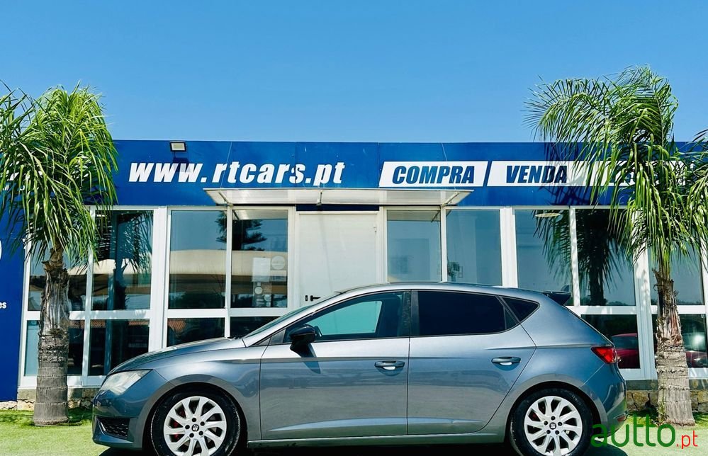 2013' SEAT Leon photo #4