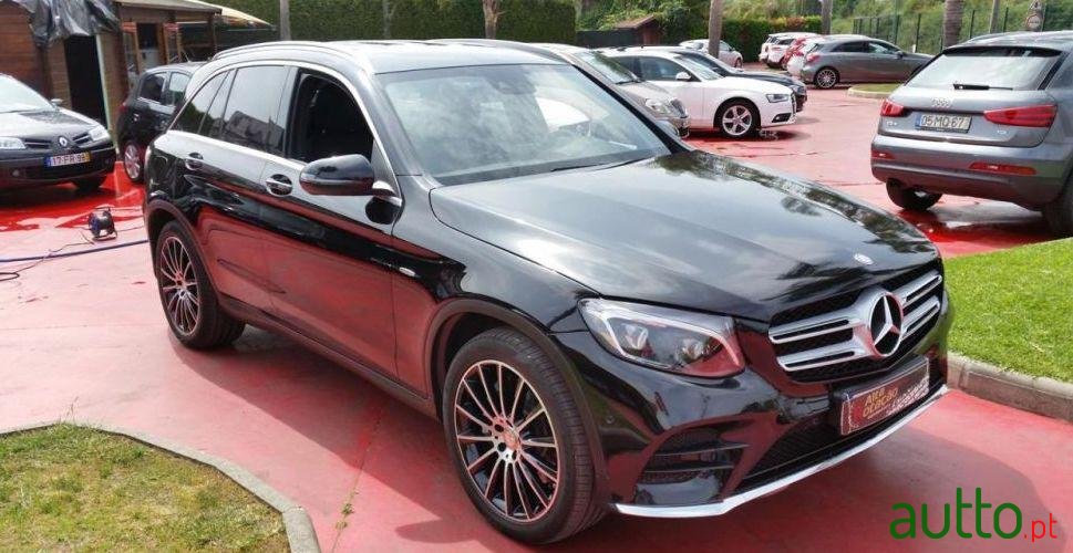 2015' Mercedes-Benz Glc-250 Amg photo #1