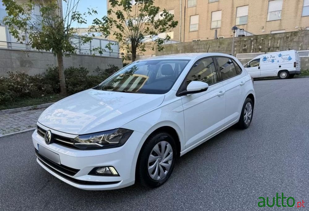 2019' Volkswagen Polo photo #3