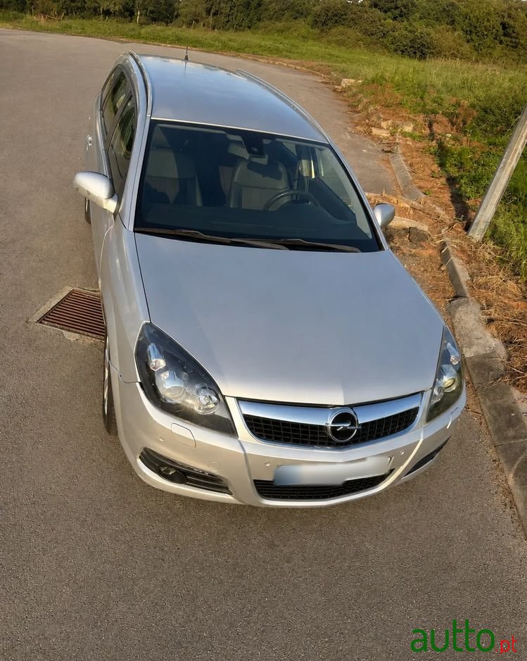 2008' Opel Vectra Caravan photo #4