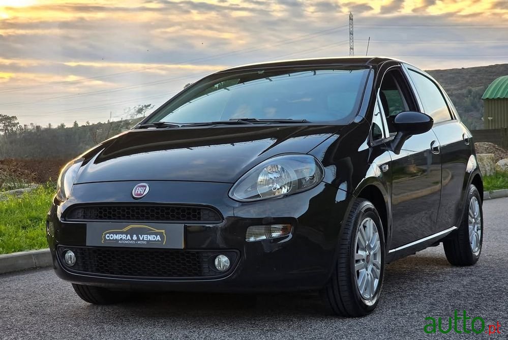 2018' Fiat Punto 1.2 Lounge S&S photo #1
