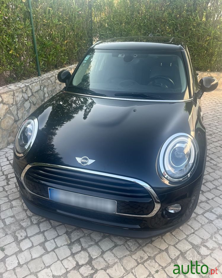 2016' MINI Cooper D 5 Portas photo #2