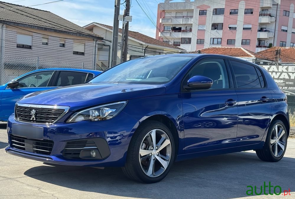2018' Peugeot 308 Puretech photo #1