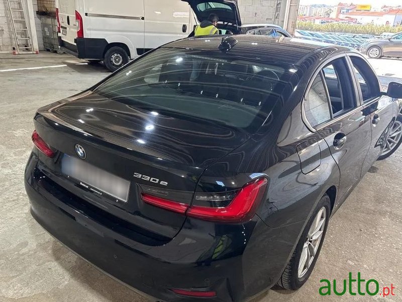 2021' BMW Série 3 photo #2