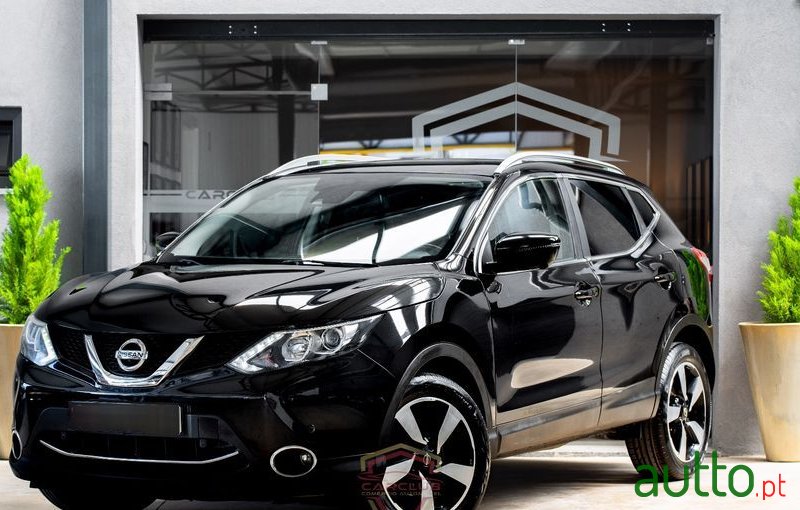 2015' Nissan Qashqai photo #1