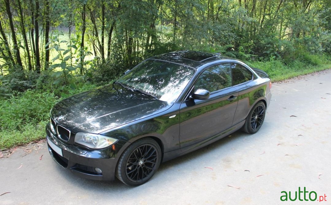 2010' BMW 120 Da photo #1