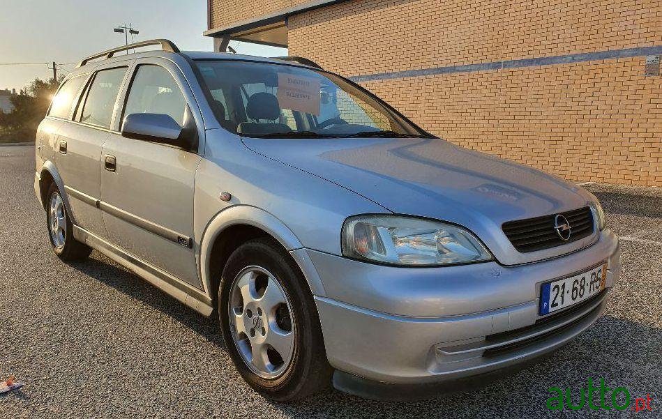 2001' Opel Astra Caravan photo #2