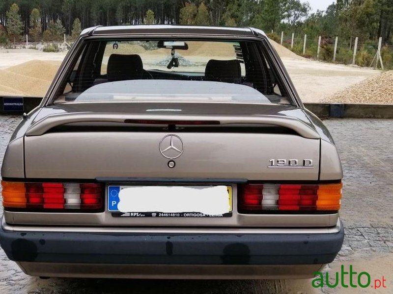 1991' Mercedes-Benz 190 2.0 Diesel photo #3