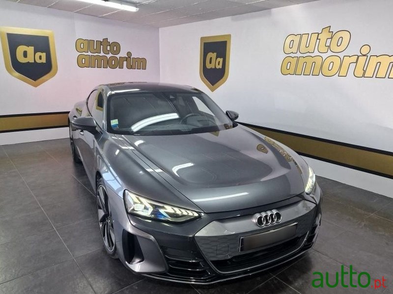 2021' Audi e-tron GT Quattro photo #4