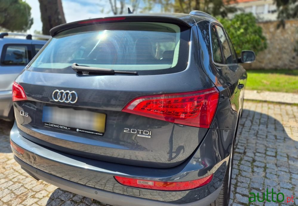 2009' Audi Q5 2.0 Tdi Exclusive photo #4