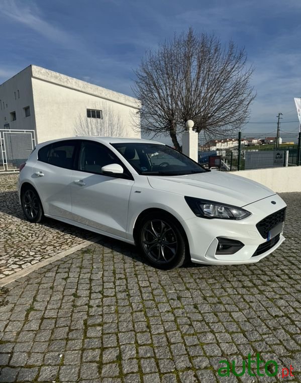 2019' Ford Focus St-Line photo #1