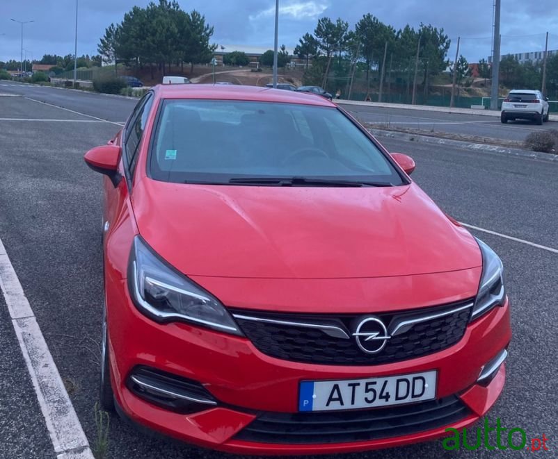 2019' Opel Astra photo #4