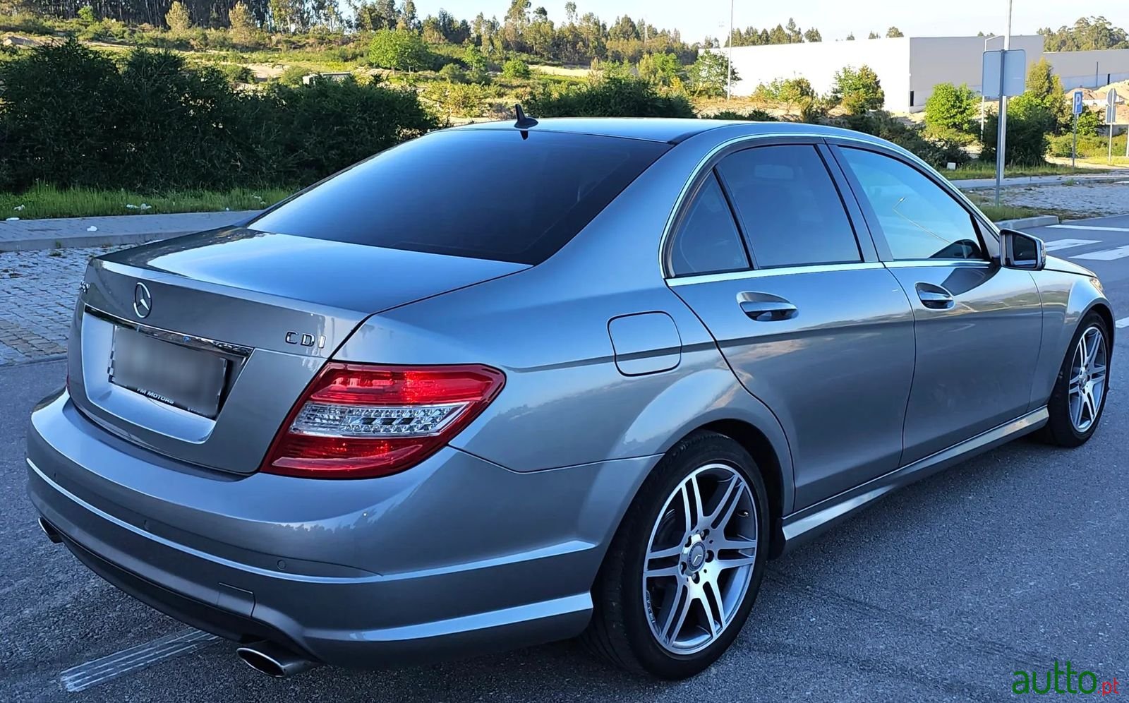 2009' Mercedes-Benz C-350 photo #4